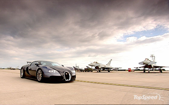 Bugatti Veyron vs Euro Fighter Typhoon Drag Race